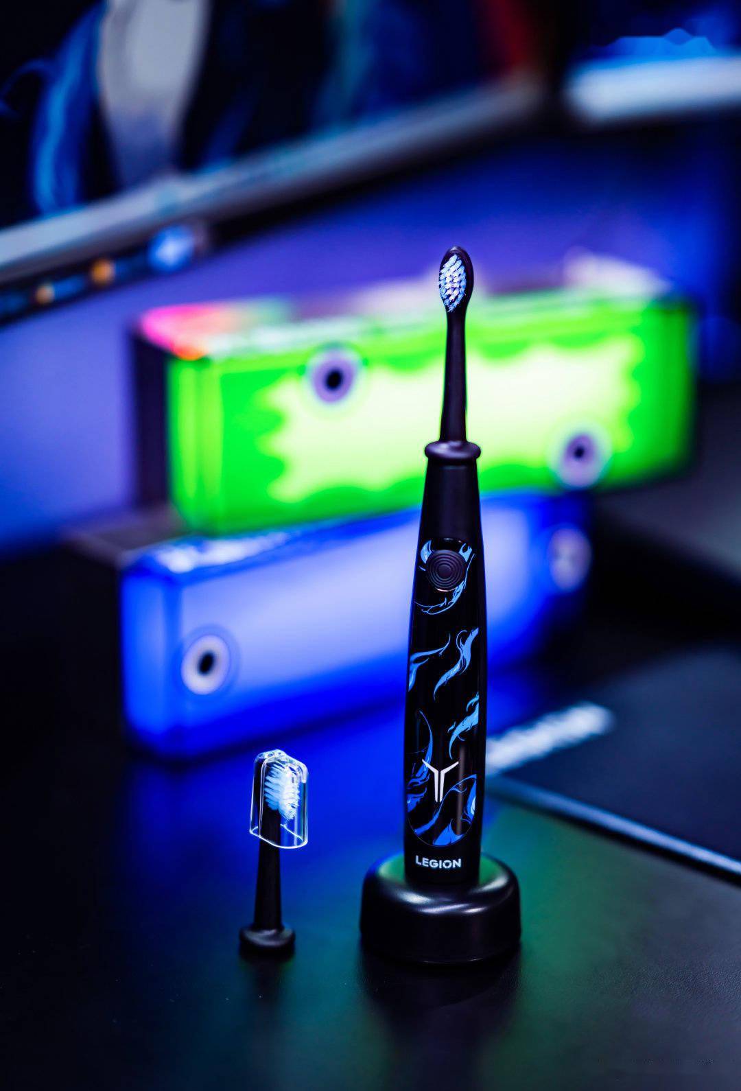 联想推出"能跑分"的拯救者智能语音牙刷,内置拯救姬语音提醒_产品