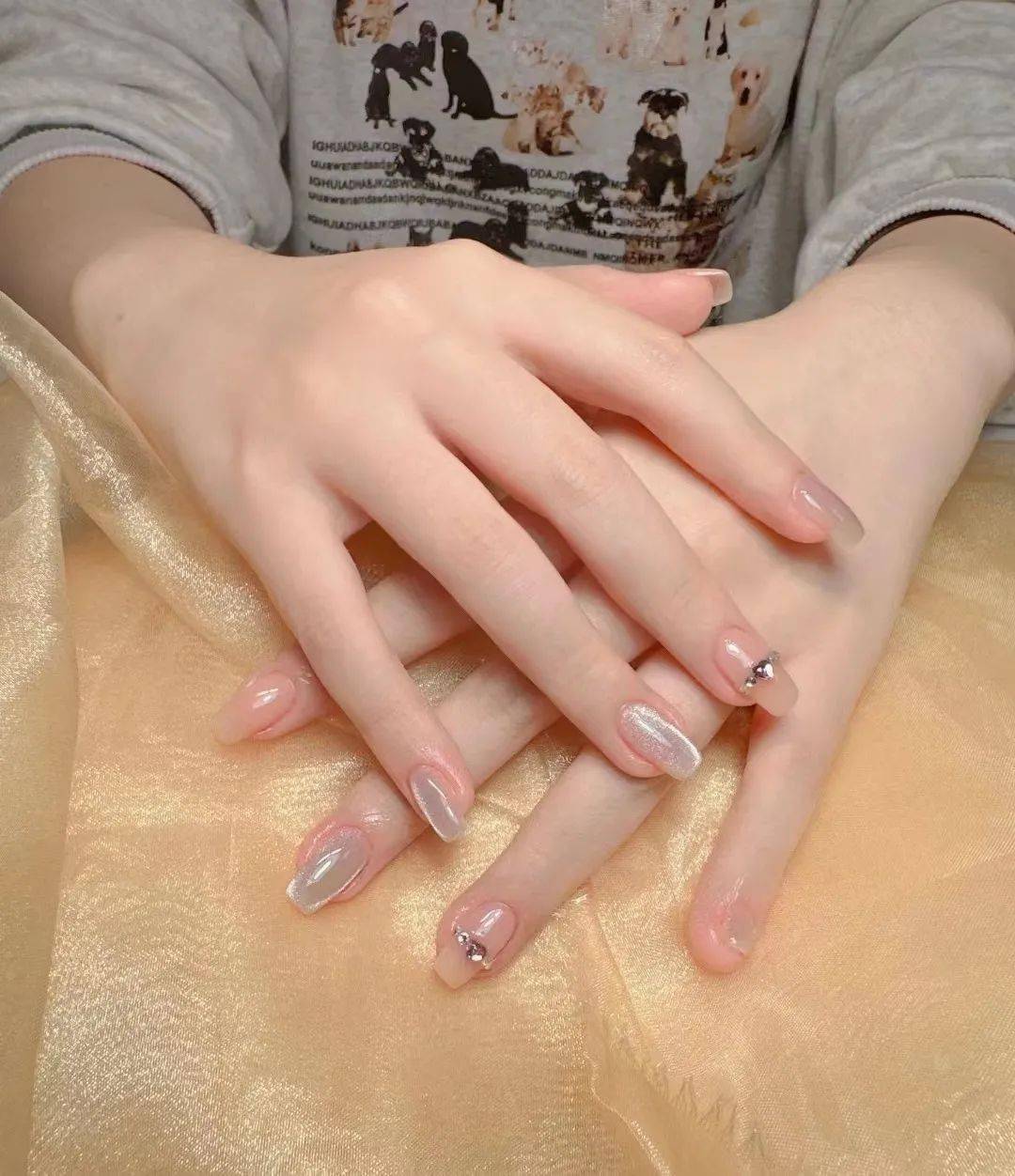 2023流行的小清新美甲~超级显白_版权_系列_气质