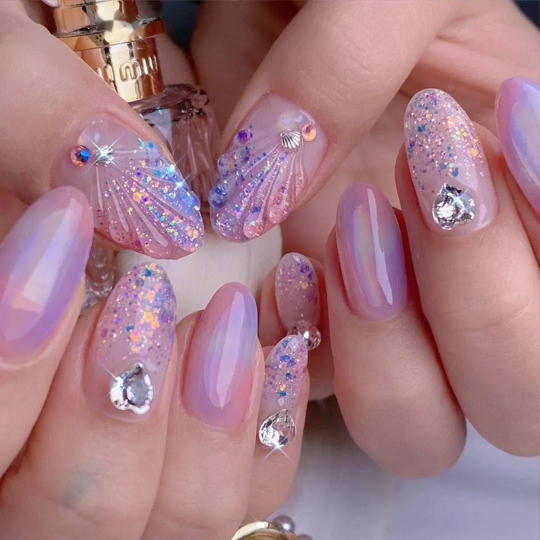 今天就给大家带来一期史上超全的将近50款冰透裸色美甲,简约清新,有纯