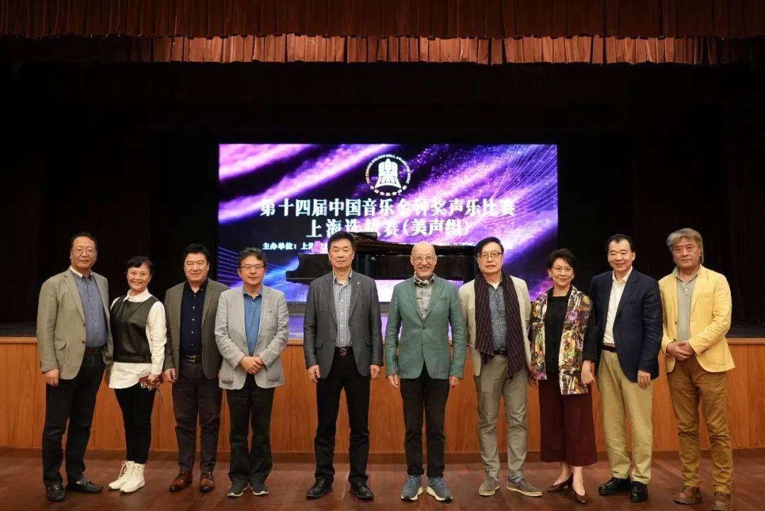 等奖:陈炯然,诸媛媛,肖昕怡二等奖:张曦,娜仁花(两位选手同分)一等奖