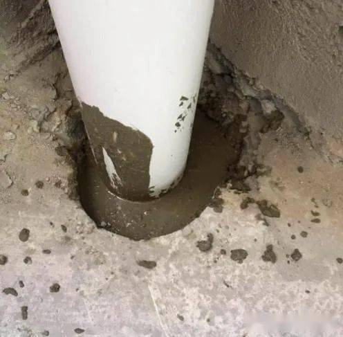 卫生间管道穿楼板处这样施工,不渗不漏!