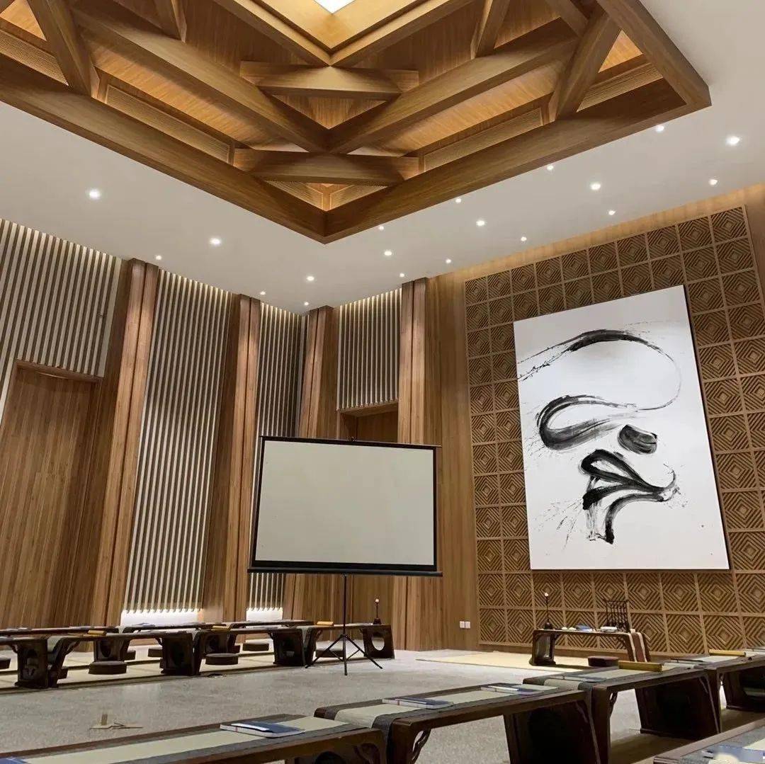 行程安排:8:30 故城青罕镇牡丹园门口南侧集合8:30--11:30 参观牡丹园