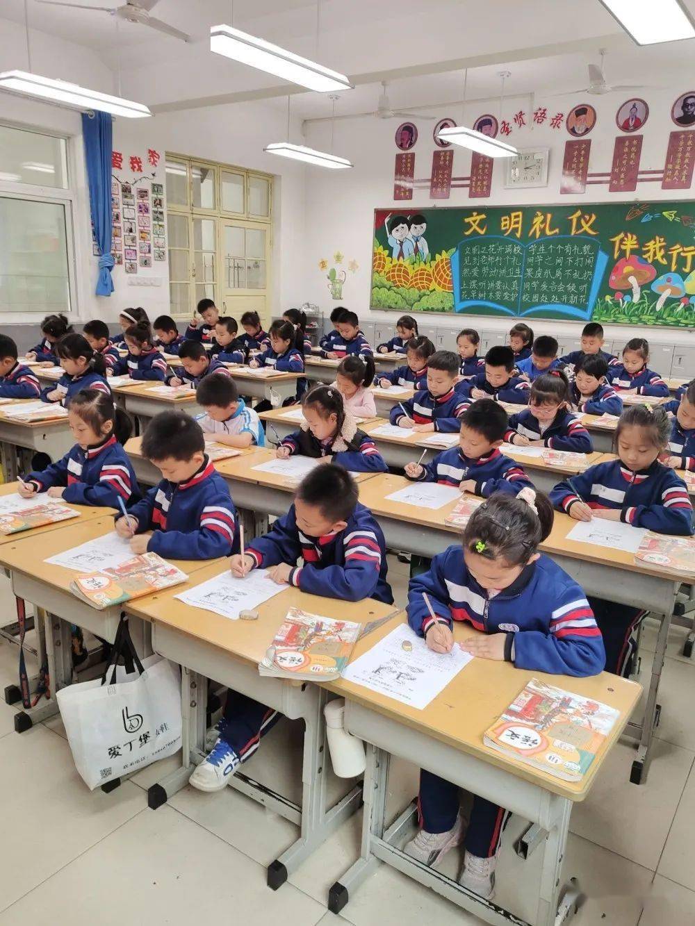 墨厚书香 落笔生花|平阴县龙山小学举行习作大赛活动