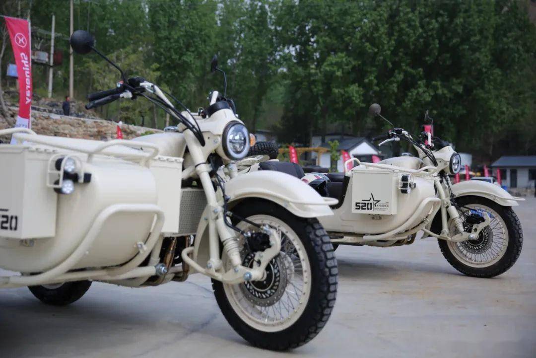 98万起,国产首款500级双缸挎子鑫源龙卷风520来袭!_搜狐汽车_搜狐网