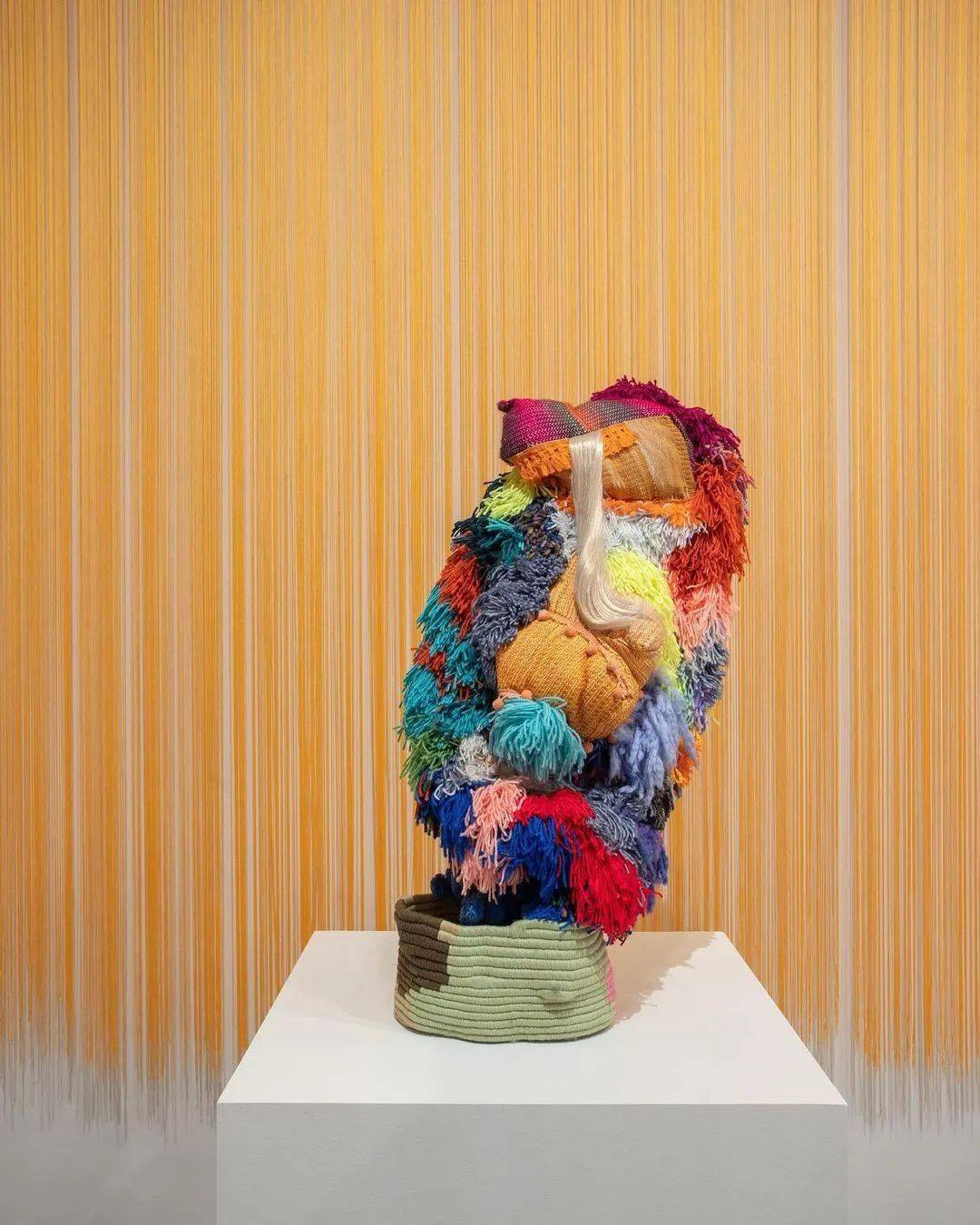 毛线除了做衣服还能做成大千世界,关于毛织艺术的震撼与浪漫~_作品