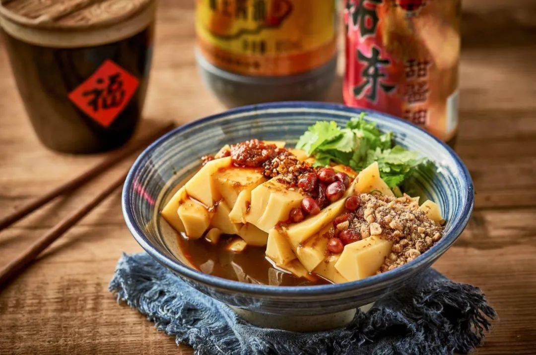 茶马花街最期待的新店!吃过都不想让太多人知道…_西山_米线_滇池