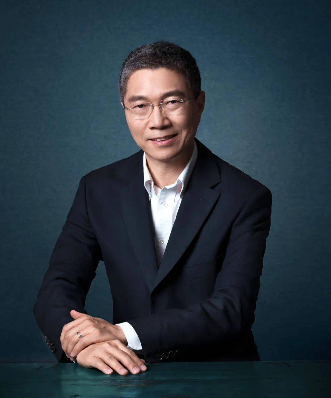 吴军,博士,计算机科学家,硅谷投资人,前google高级资深研究员,原腾讯