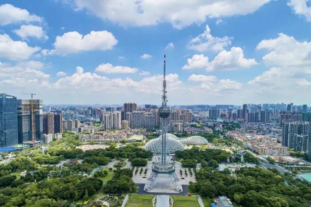 宜散步,慢跑,健身亚洲艺术公园位于佛山市发展区的中心,占地40公顷