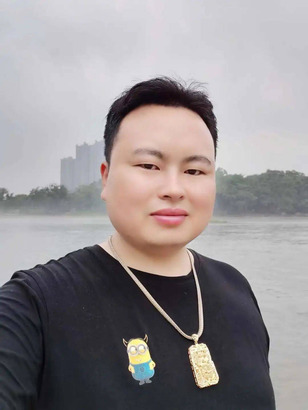 王滋文桂林漓江风景(外一首)_天骄_工作_才女