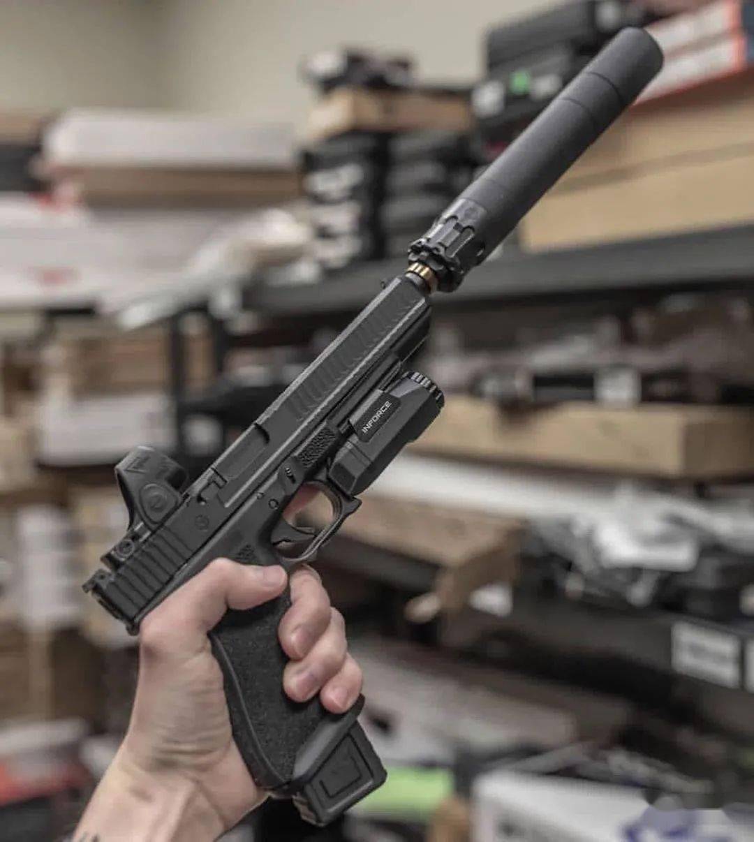 【格洛克美图】有这么一款手枪 简直可以说是百变无敌小金刚_战术