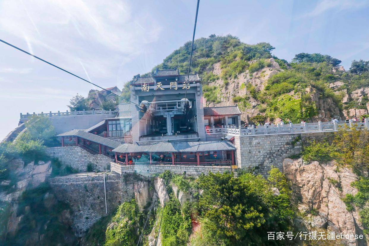 索道,是泰山风景区的索道,包括泰山中天门索道,桃花源索道,后石坞索道