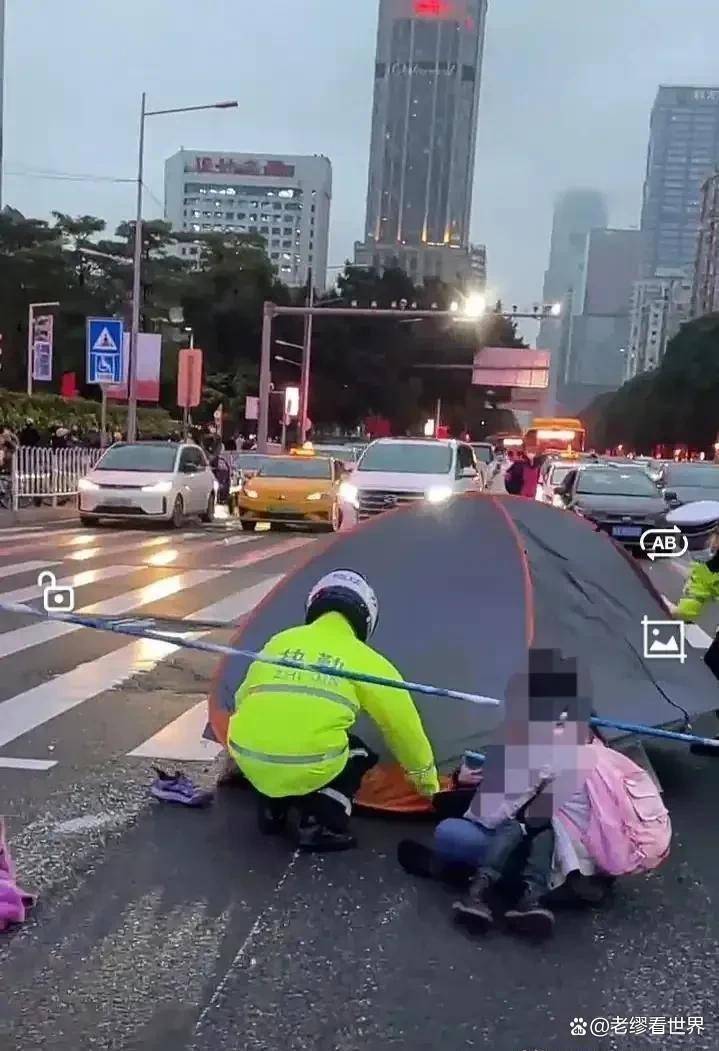 广州天河宝马撞人案,最小女孩"三岁记事,三年口罩,六岁亡"_家人_生命