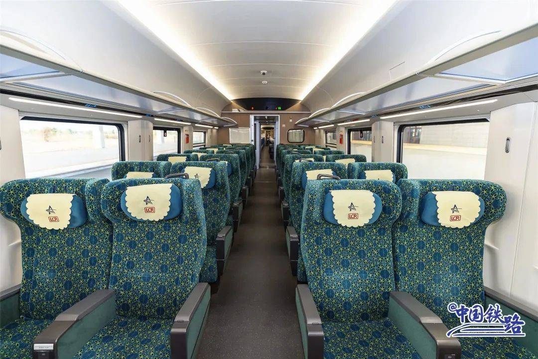d782列车车厢座位图图片