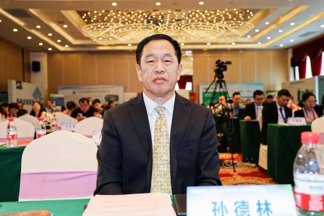 冯力研究员,山西农业大学王树华研究员,北京市农林科学院畜牧兽医研究