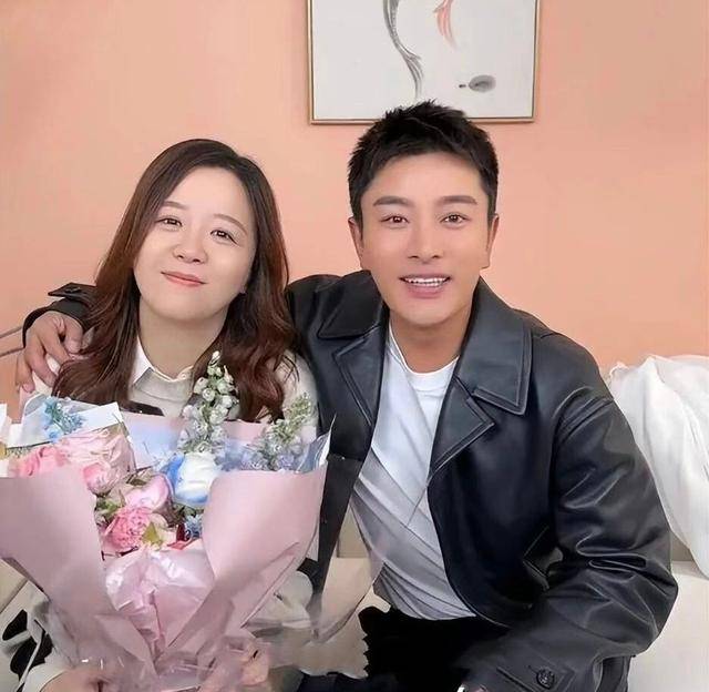 原来她就是贾乃亮的姐姐,实力强大藏了这么多年,难怪弟弟能走红_贾珊