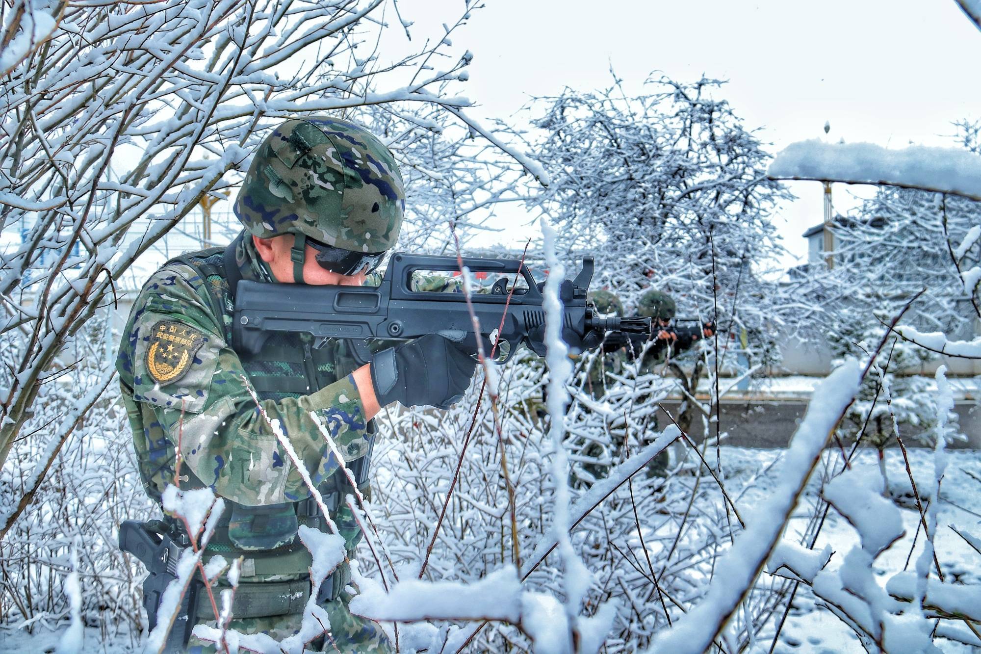 雪域高原军人的图片图片