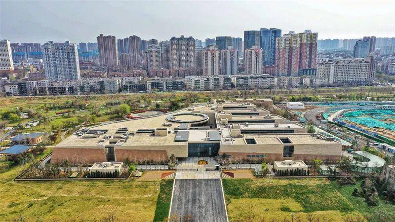 行走河南·读懂中国丨探寻郑州商城遗址，读懂郑州的“根”与“魂”_保护_公园_考古