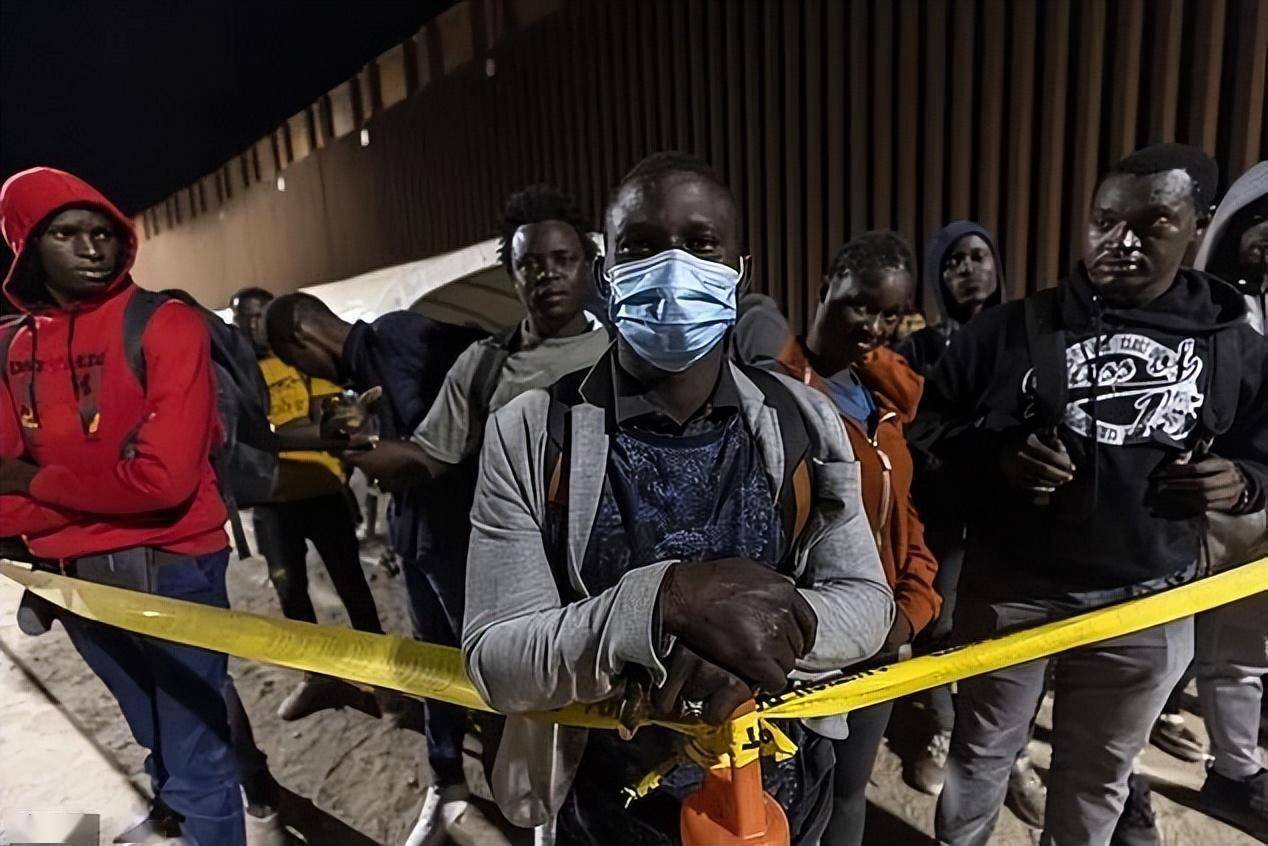 边境拘留所人满为患,多地释放偷渡者上街_移民_处理_尤马