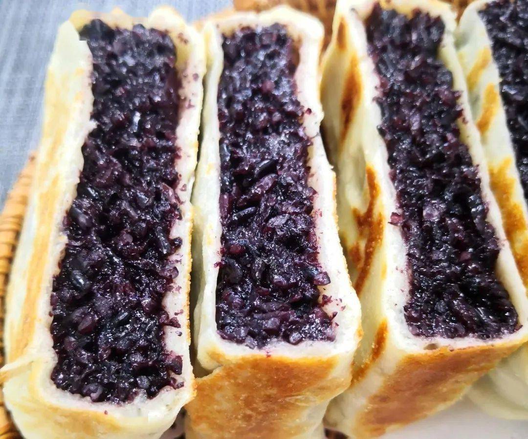 最近很火的淄博紫米饼,我的配方和做法挺特别,照着做不翻车_口感_红枣