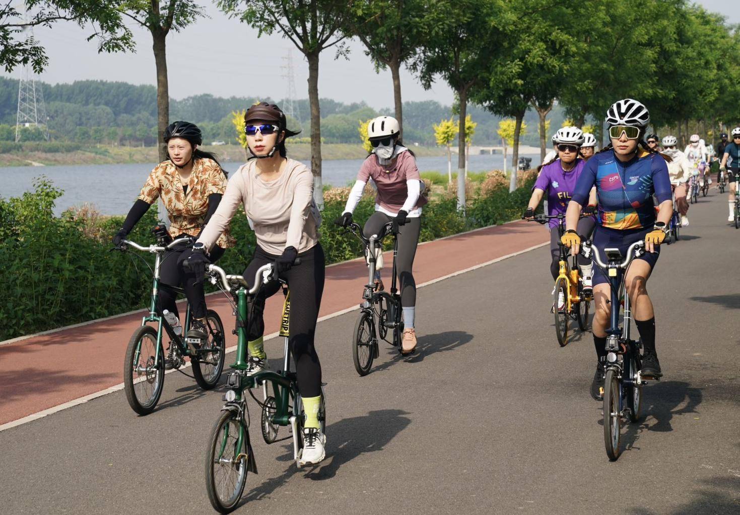 骑im电竞平台游大运河！2023年北京自行车联赛通州站今天开赛(图4)