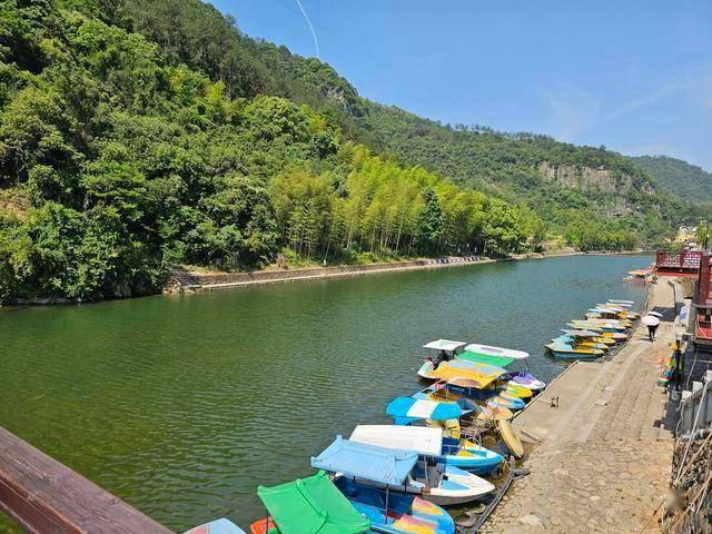 芦茨村_村落_农家乐