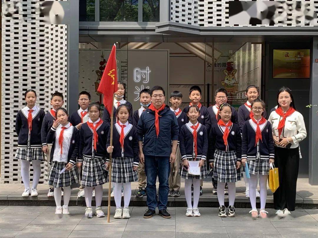 通过社区书记的讲解,队员们了解到三井街道位于常州国家高新区的核心