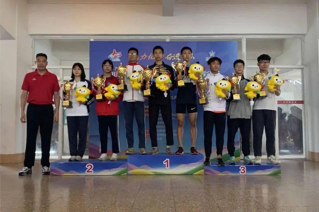 第八名 石岐街道小学组团体总分前八名第一名 沙溪镇第二名 阜沙镇第