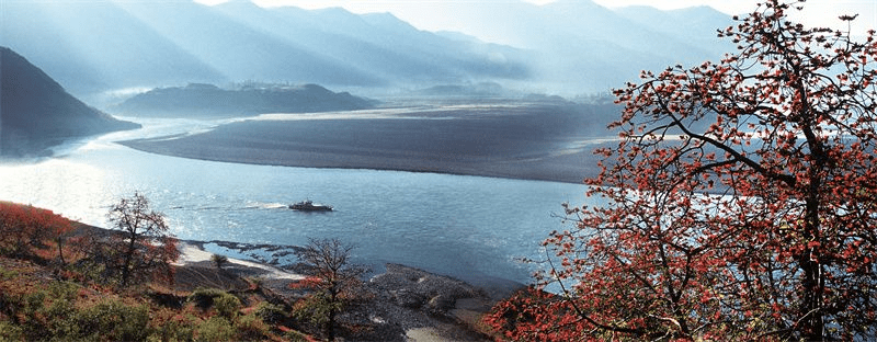 三潭瀑布李继梅 摄三潭瀑布位于赵家店镇境内是古代大姚八景之一因