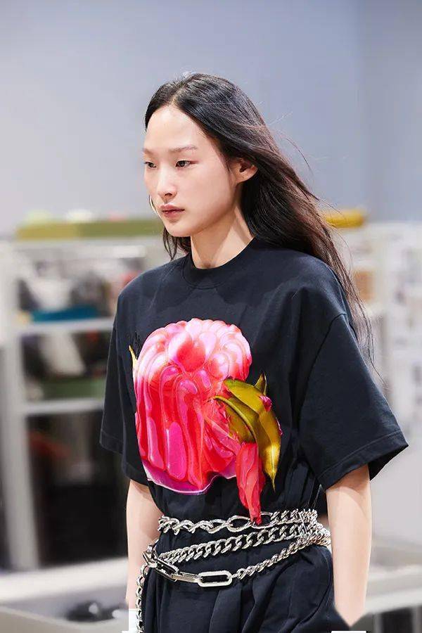 runway & details多元的gucci02演员文淇演员倪妮模特刘雯"中国代表队