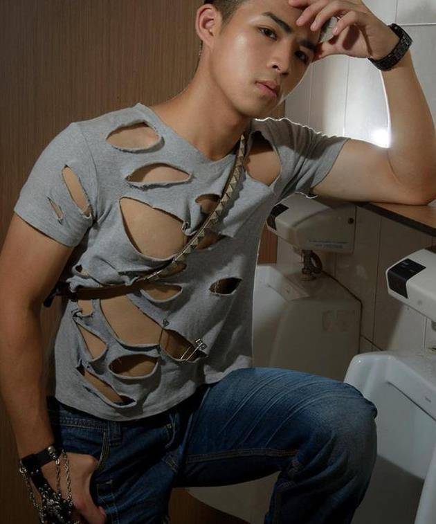 蓝男色全见版篮球队长李宇恩,李宇恩生日视频