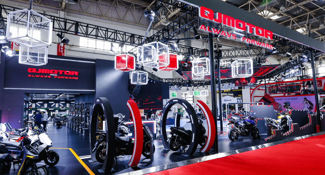 钱江摩托全矩阵强势登场_配置_发动机_平台
