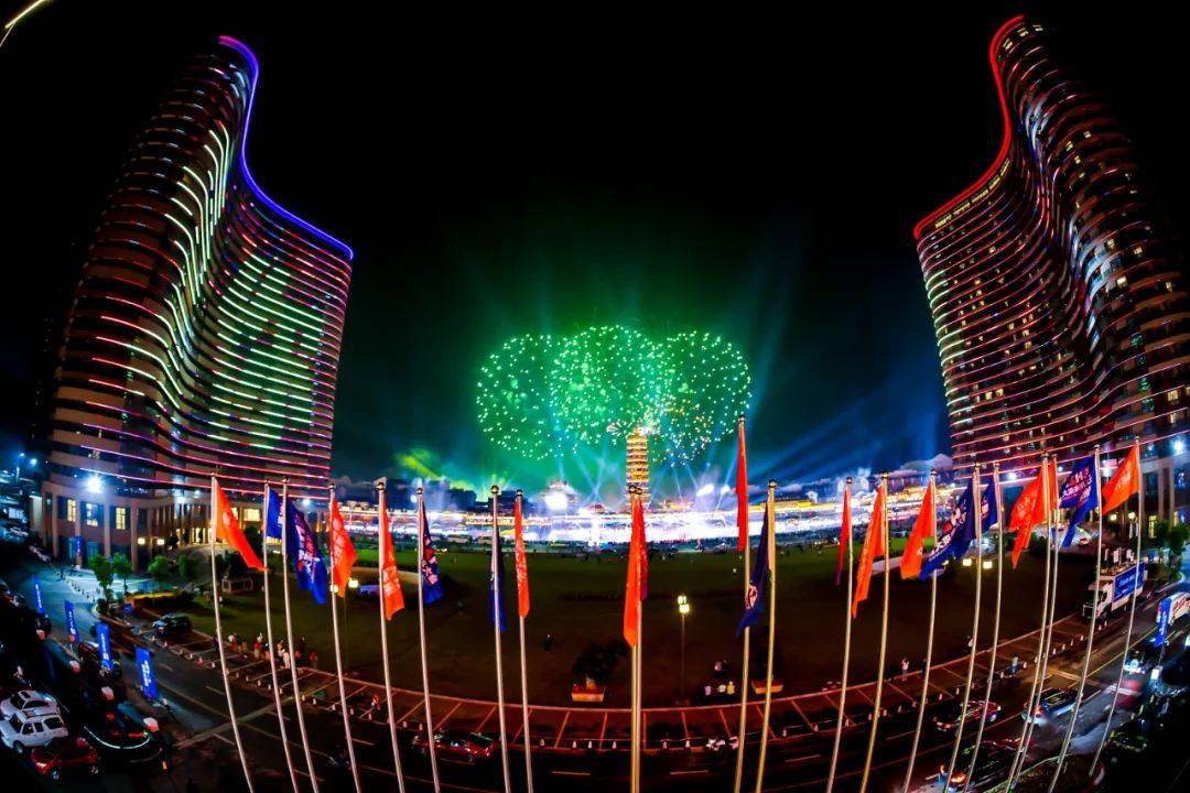 全新龙之梦会议中心首发亮相,万人大会顺利举行!_人才_未来_活动