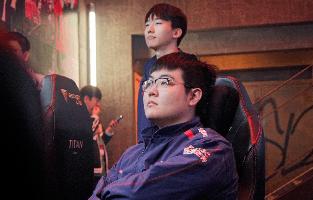 tes血亏?从369到knight,加盟jdg后都发生了蜕变_选手_天赋_自信心