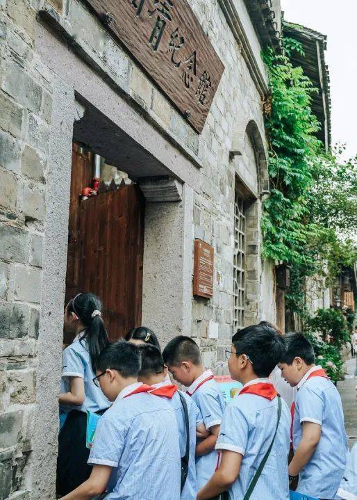 文明旅游 绿色出行——临海市回浦实验小学开展府城文明研学活动_台州