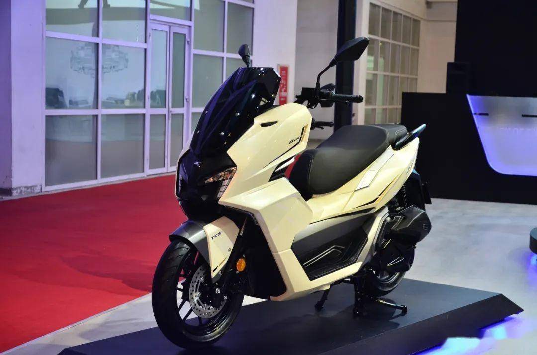 极致惊艳——台荣新品dsr150亮相北京摩展_车型_设计_系统