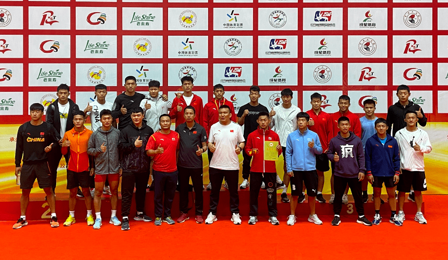 学青会摔跤预赛开赛 云南男子自由摔跤运动员斩获1金2铜_比赛_kg_全国