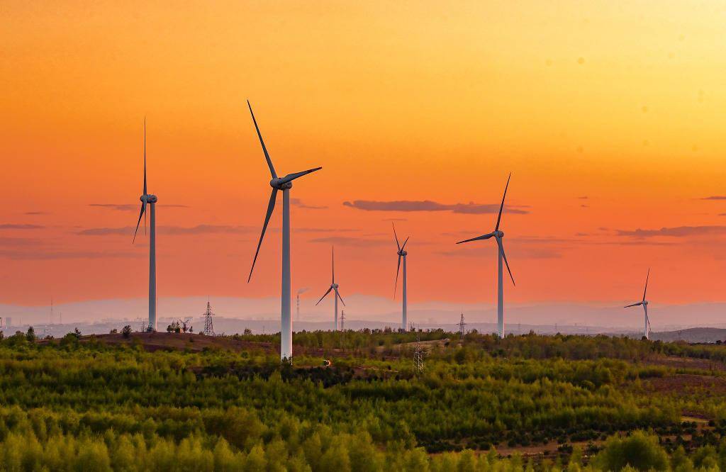 兴安盟:打造新能源发电产业集群,实现绿色发展_建设_视觉_中国