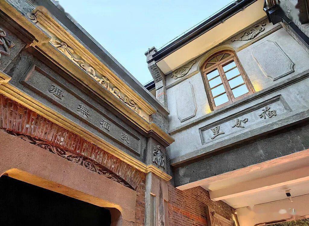 包浆的张园位于2005年上海市政府批准的南京西路风貌保护区的核心区域