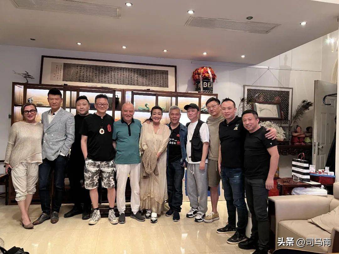 司马南:俏江南麻六记兰姐|中国民企巡礼之六_张兰_餐饮业_时候