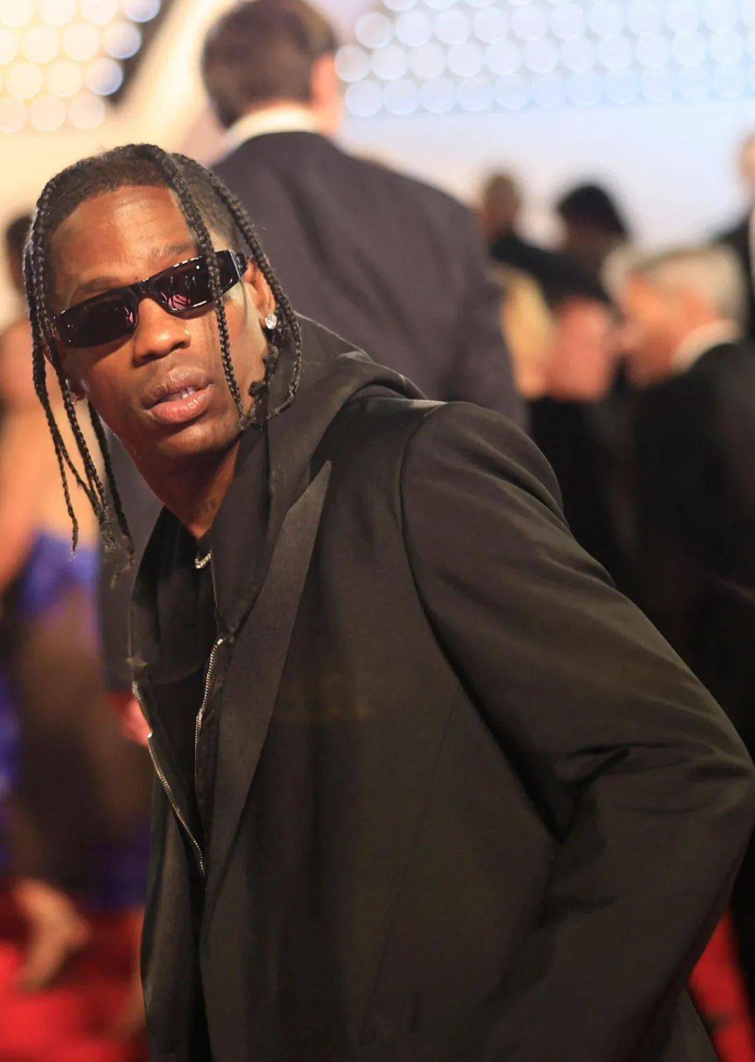 travis scott出席戛纳电影节上脚神秘新鞋!倒钩5.0《utopia》曝光!