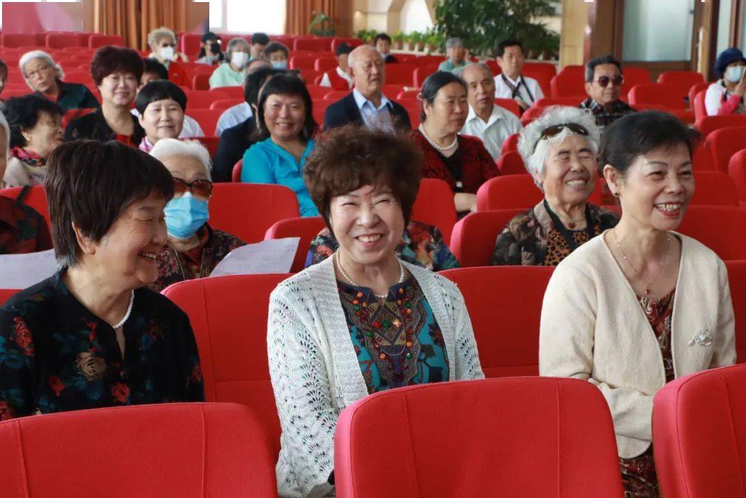 盛泉学养文化节|盛泉孝爱老年大学举办孝爱大讲堂_威海_养老_肖像