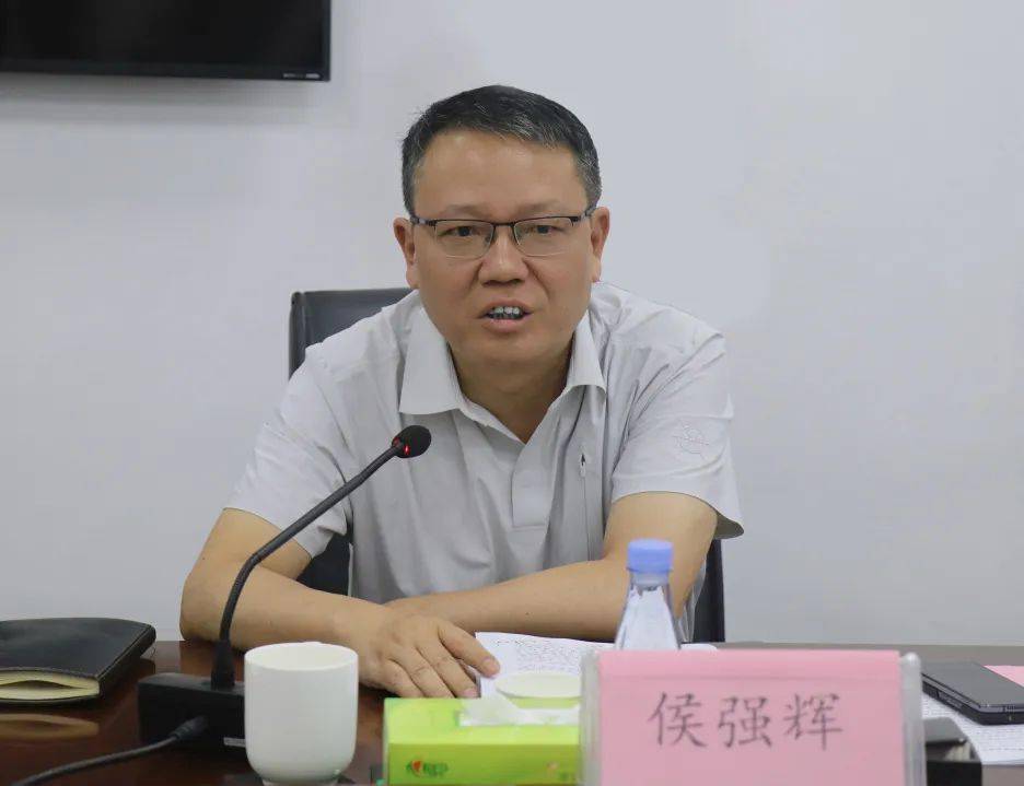 泉州芯谷南安科创中心项目建设现场,芯谷七星湾人才房等地,并召开基金