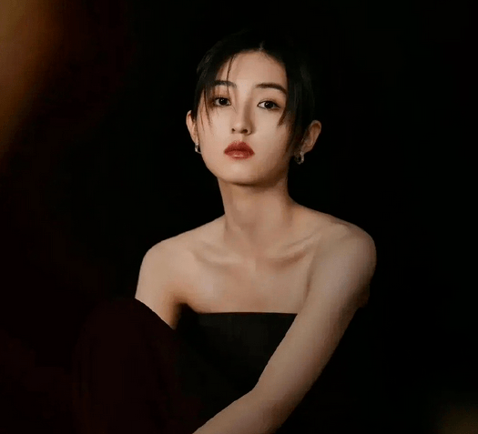 许嵩选妃还抄袭?陈飞宇新床照瓜?张子枫被渣男骗惨?