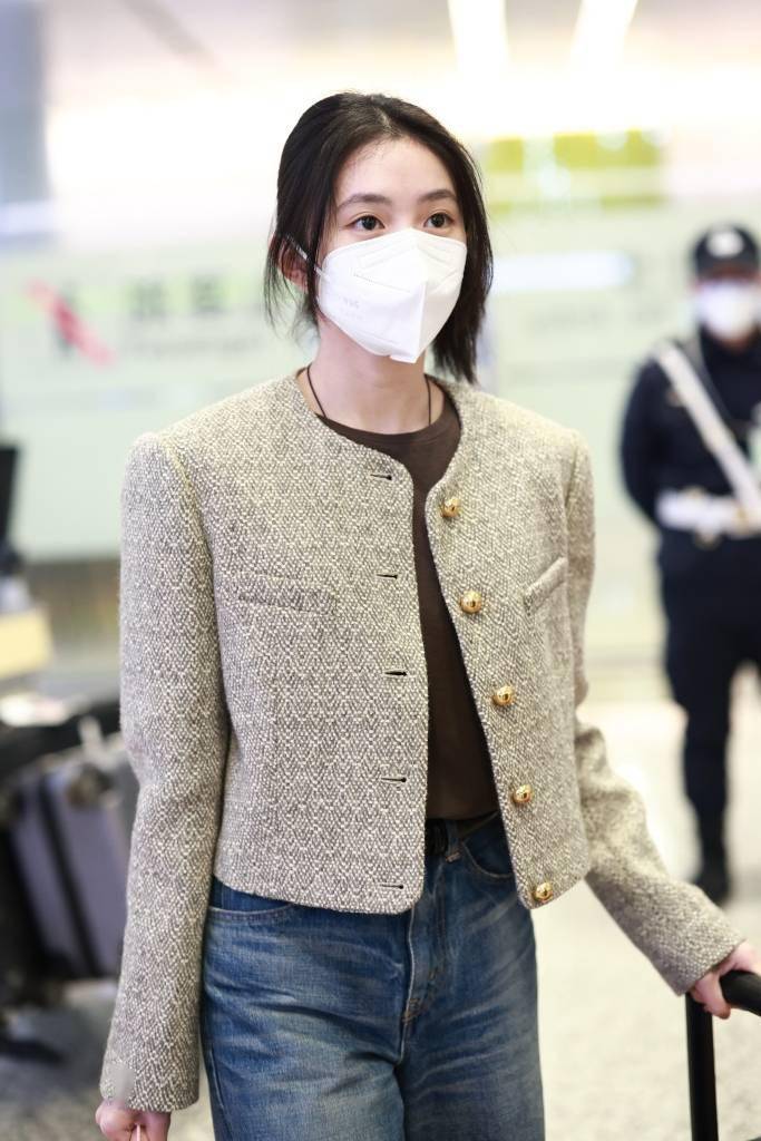 小香风外套怎么穿才贵气?