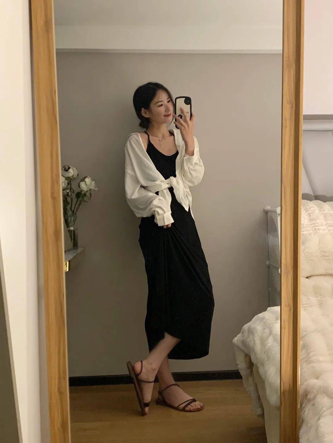 衬衫搭配吊带裙,太显气质了~_裙子_衬衣_穿着