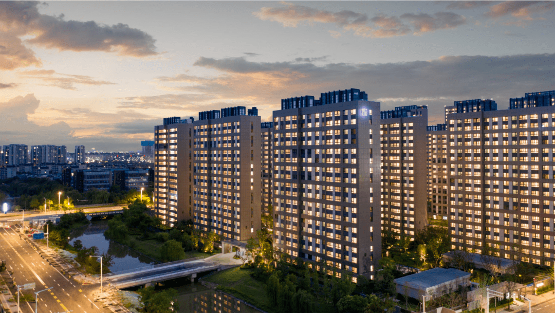 刚刚,仁恒首个城市系楼盘震撼交付,实景曝光_业主_星徽_生活