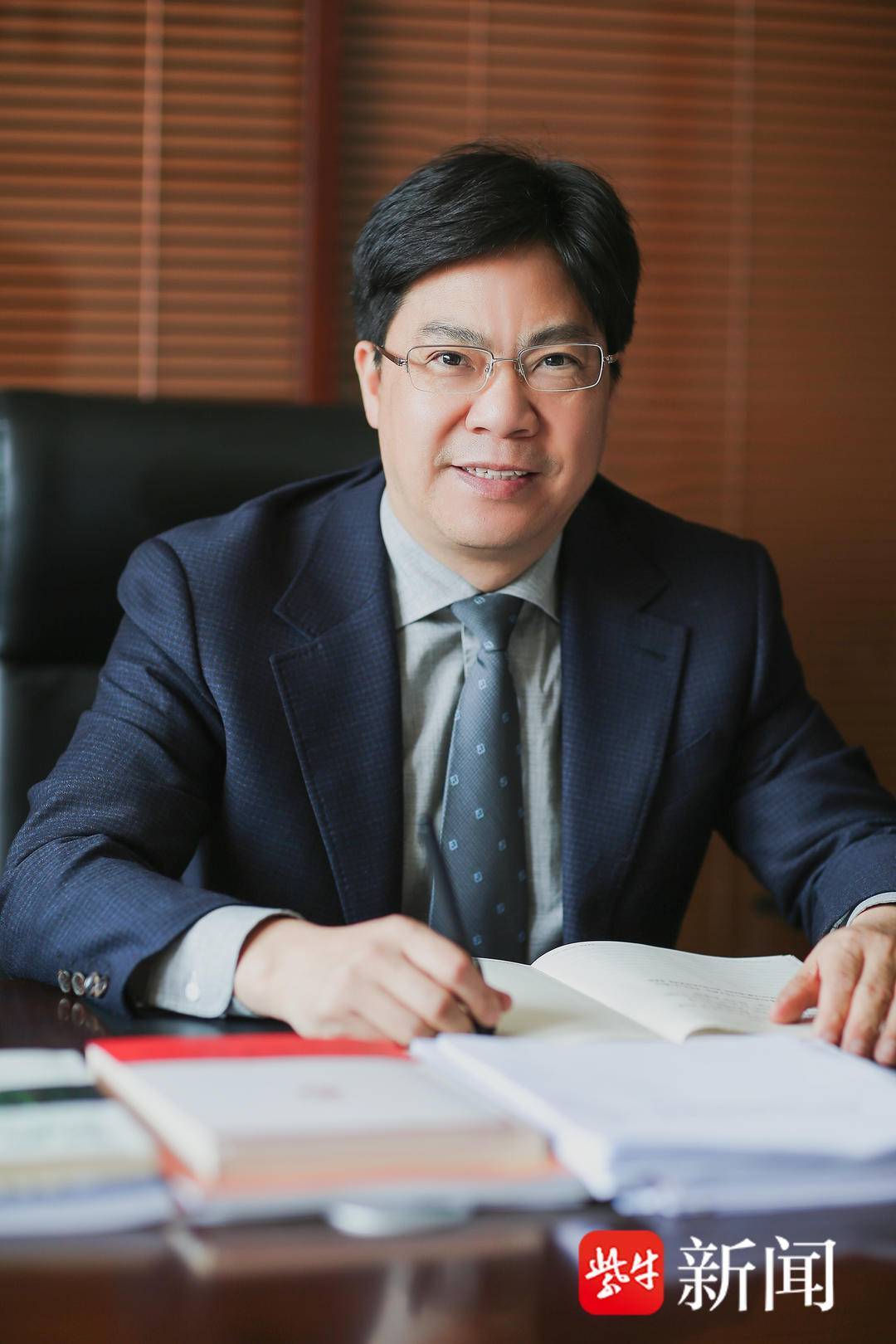 2021年12月,时任教育部副部长宋德民来校调研,对雨中推进教育评价改革