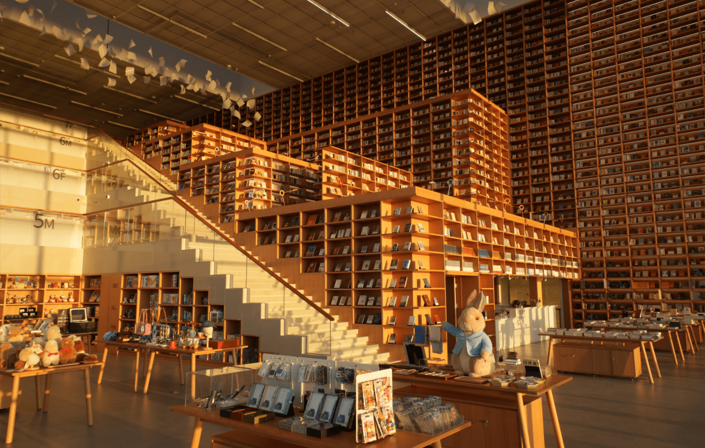 朵云书院旗下第九家书店滴水湖店首度兼具了图书馆与实体书店双重属性