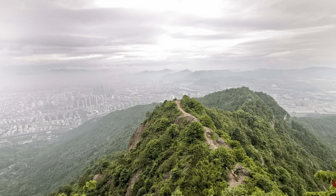 黃岩