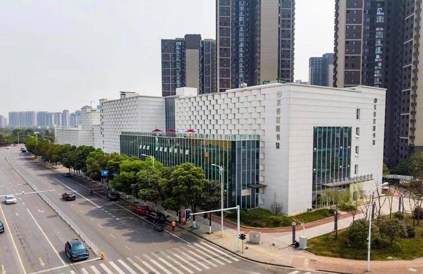 芙蓉区图书馆附近学校:湖南师大附中博才实验中学(梅溪湖校区),高新区